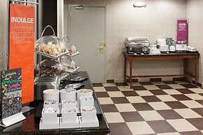 Hampton Inn & Suites Cedar Rapids - North