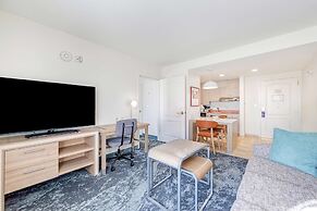 Homewood Suites by Hilton East Rutherford - Meadowlands