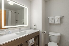 Holiday Inn Express Hotel & Suites Vancouver Mall by IHG