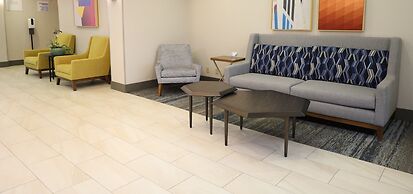 Holiday Inn Express Hotel & Suites Vancouver Mall by IHG