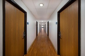 WoodSpring Suites Columbus Southeast