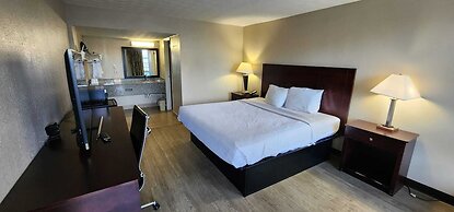 Days Inn by Wyndham Fort Wright Cincinnati Area