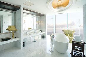 Intercontinental Dalian by IHG