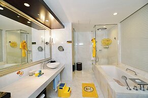 Intercontinental Dalian by IHG