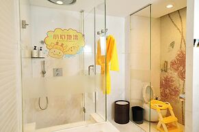 Intercontinental Dalian by IHG