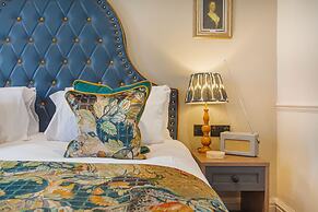 The George Hotel, Amesbury, Wiltshire