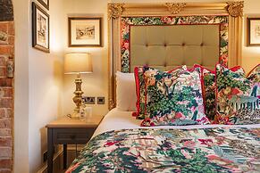 The George Hotel, Amesbury, Wiltshire