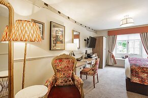 The George Hotel, Amesbury, Wiltshire