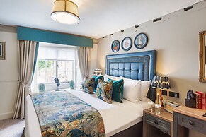 The George Hotel, Amesbury, Wiltshire