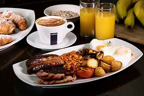 George & Pilgrims Hotel