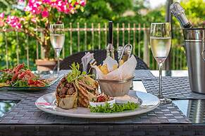 Shana by the Beach Manuel Antonio
