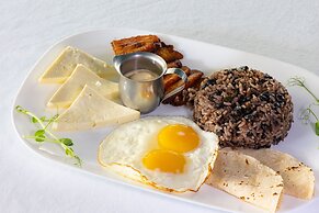 Shana by the Beach Manuel Antonio