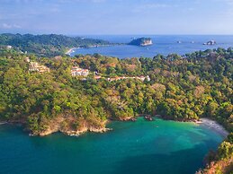 Shana by the Beach Manuel Antonio