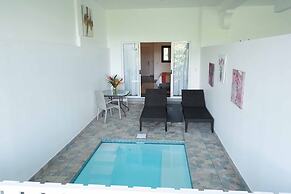 Shana by the Beach Manuel Antonio