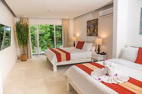 Shana by the Beach Manuel Antonio