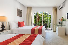 Shana by the Beach Manuel Antonio