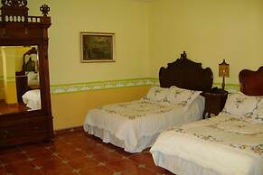 Casa De Las Columnas