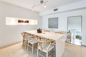 Beach Haus Bal Harbour