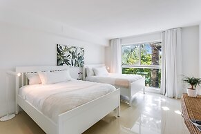 Beach Haus Bal Harbour