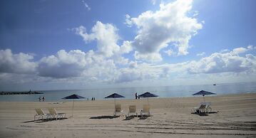 Beach Haus Bal Harbour
