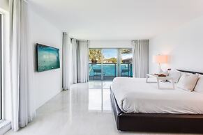 Beach Haus Bal Harbour