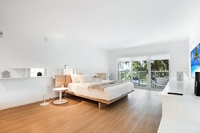 Beach Haus Bal Harbour