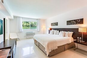 Beach Haus Bal Harbour