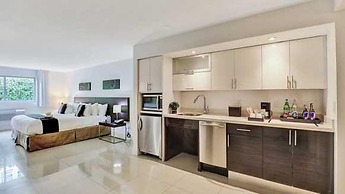 Beach Haus Bal Harbour