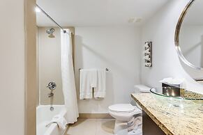 Beach Haus Bal Harbour