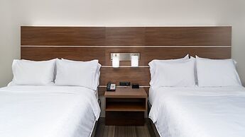 Holiday Inn Express & Suites Dinuba West by IHG