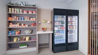 Holiday Inn Express & Suites Dinuba West by IHG