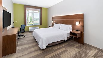 Holiday Inn Express & Suites Dinuba West by IHG