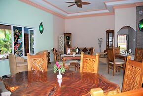 The Islander Hotel