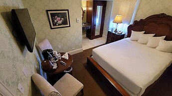 The General Palmer Hotel