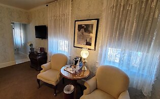 The General Palmer Hotel