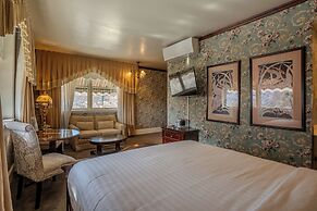 The General Palmer Hotel