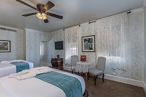 The General Palmer Hotel