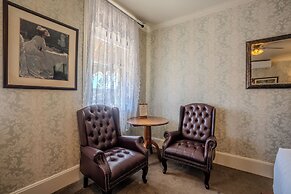 The General Palmer Hotel