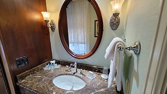 The General Palmer Hotel