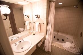 The General Palmer Hotel