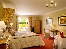 Le Fleuray Hotel & Restaurant