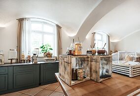 Schlossgut Oberambach BioHotel und Vitalzentrum