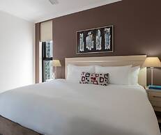 Oaks Brisbane River City Suites