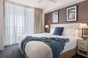 Oaks Brisbane River City Suites