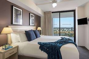 Oaks Brisbane River City Suites