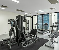 Oaks Brisbane River City Suites