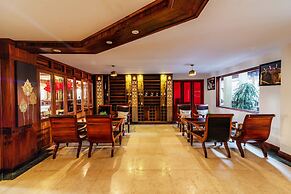 Empress Angkor Resort & Spa