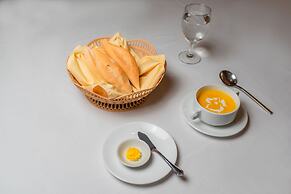 Empress Angkor Resort & Spa