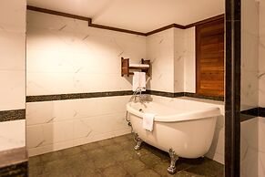 Empress Angkor Resort & Spa