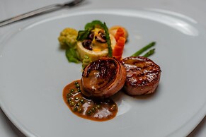 Empress Angkor Resort & Spa